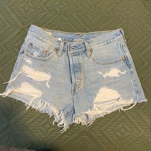 Levi 501 Shorts size 27